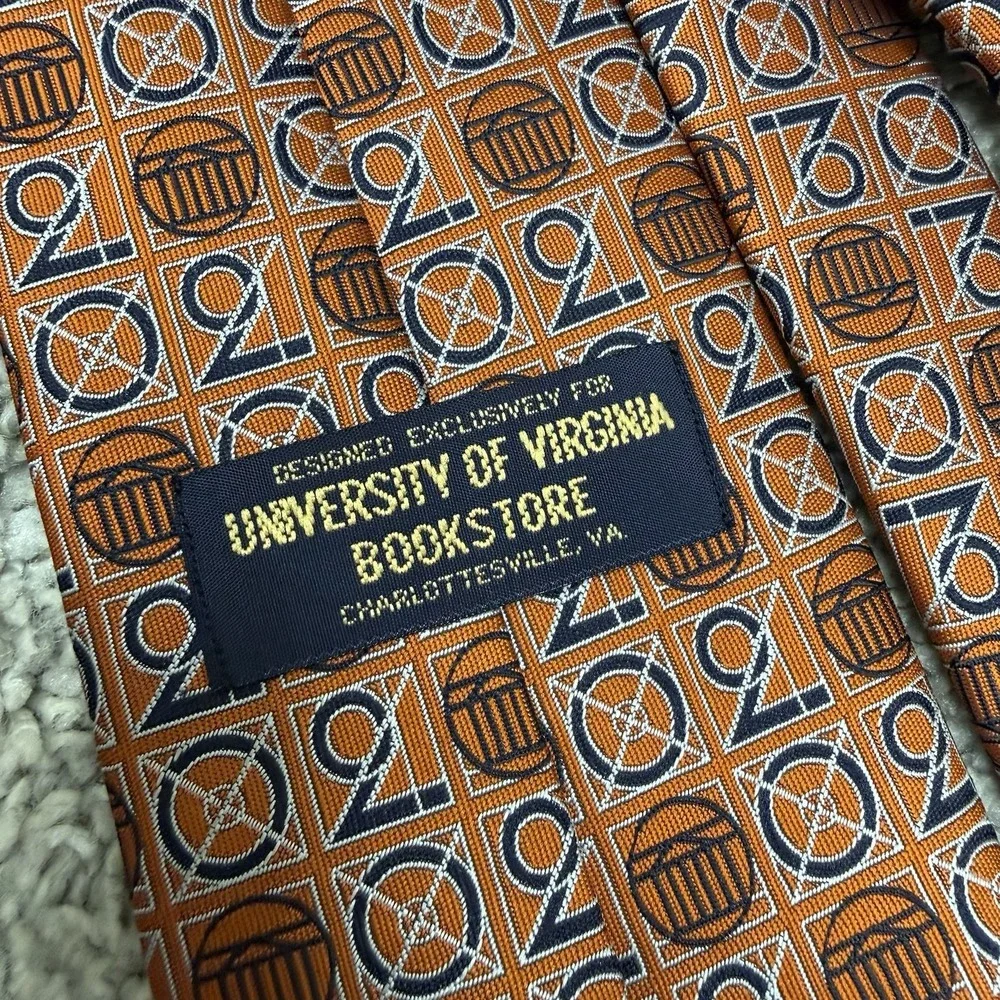 University of Virginia Bookstore silk/Polyester Tie Necktie Men's (3.75 x 58)